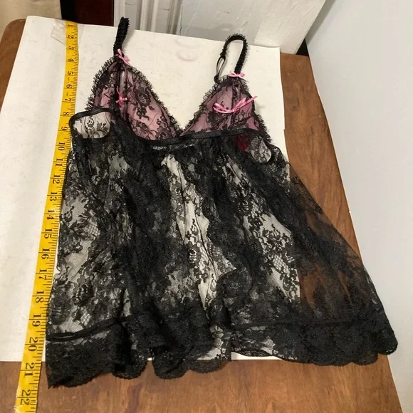 Victoria Secrets medium - Picture 3 of 6